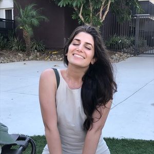 Meet your Posher, Ava